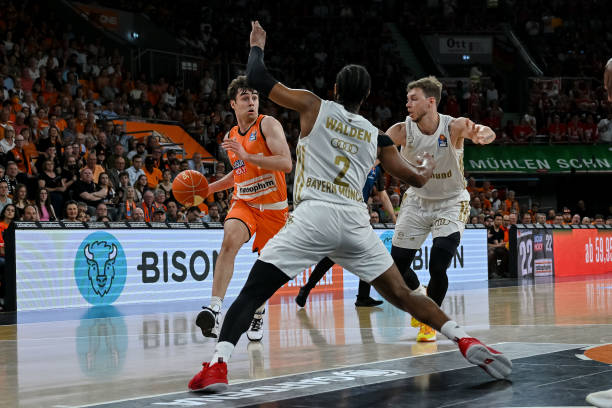 完成续约 完成续约