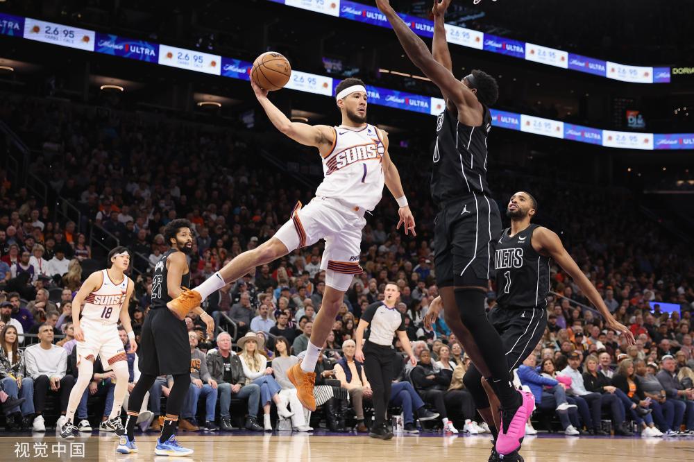 施加了巨大 施加了巨大